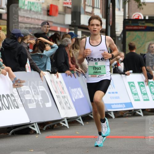 21.09.2025 - PSD Bank Halbmarathon Strokosch-Dieckow http://msf.ph/oto/8941842 21.09.2025 11:26:47 Ziel 1439, 1793, 4040 meine-sportfotos.de