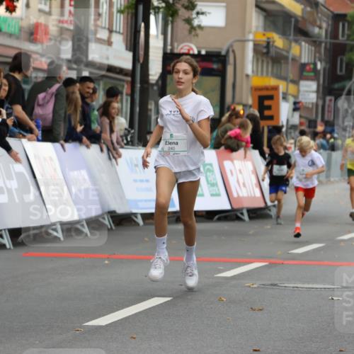 21.09.2025 - PSD Bank Halbmarathon Strokosch-Dieckow http://msf.ph/oto/8941845 21.09.2025 10:28:15 Ziel 158, 163, 213, 220, 240, 270, 288, 316, 425, 442, 461 meine-sportfotos.de
