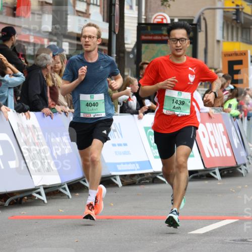 21.09.2025 - PSD Bank Halbmarathon Strokosch-Dieckow http://msf.ph/oto/8941878 21.09.2025 11:26:52 Ziel 1439, 1793, 4040 meine-sportfotos.de