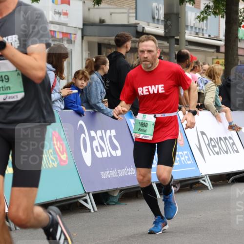 21.09.2025 - PSD Bank Halbmarathon Strokosch-Dieckow http://msf.ph/oto/8941895 21.09.2025 11:27:12 Ziel 1236, 1598, 1849, 1879, 4005 meine-sportfotos.de
