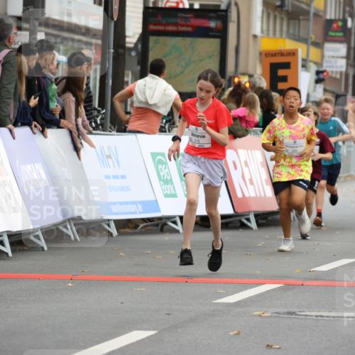 21.09.2025 - PSD Bank Halbmarathon Strokosch-Dieckow http://msf.ph/oto/8941896 21.09.2025 10:28:23 Ziel 150, 157, 158, 163, 197, 215, 240, 270, 316, 317, 321, 426, 461 meine-sportfotos.de