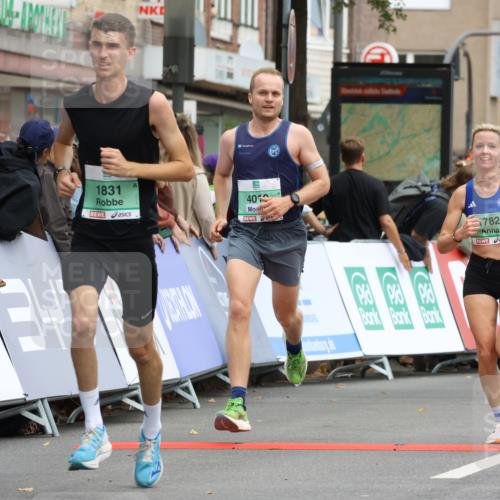 21.09.2025 - PSD Bank Halbmarathon Strokosch-Dieckow http://msf.ph/oto/8941920 21.09.2025 11:27:23 Ziel 1236, 1781, 1782, 1831, 1874, 1879, 1953, 4005, 4019 meine-sportfotos.de