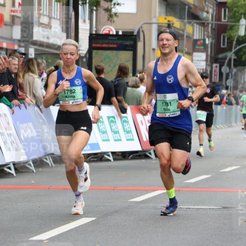 21.09.2025 - PSD Bank Halbmarathon Strokosch-Dieckow http://msf.ph/oto/8941928 21.09.2025 11:27:25 Ziel 1236, 1781, 1782, 1831, 1874, 1879, 1953, 4019 meine-sportfotos.de