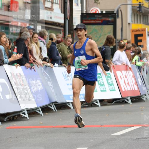 21.09.2025 - PSD Bank Halbmarathon Strokosch-Dieckow http://msf.ph/oto/8942006 21.09.2025 11:28:01 Ziel 1018, 1872, 1927, 2266 meine-sportfotos.de