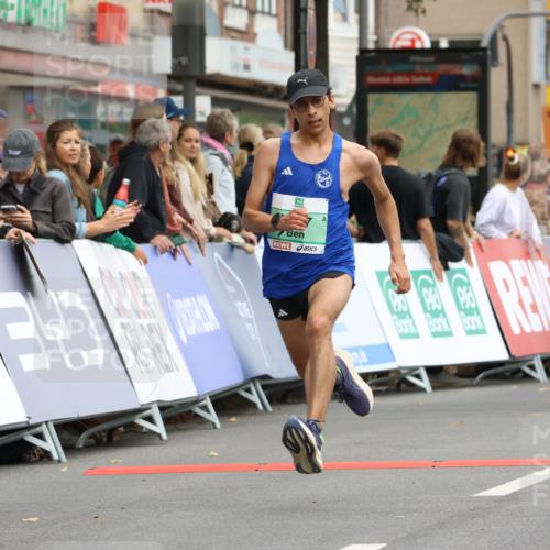 21.09.2025 - PSD Bank Halbmarathon Strokosch-Dieckow http://msf.ph/oto/8942014 21.09.2025 11:28:01 Ziel 1018, 1872, 1927, 2266 meine-sportfotos.de