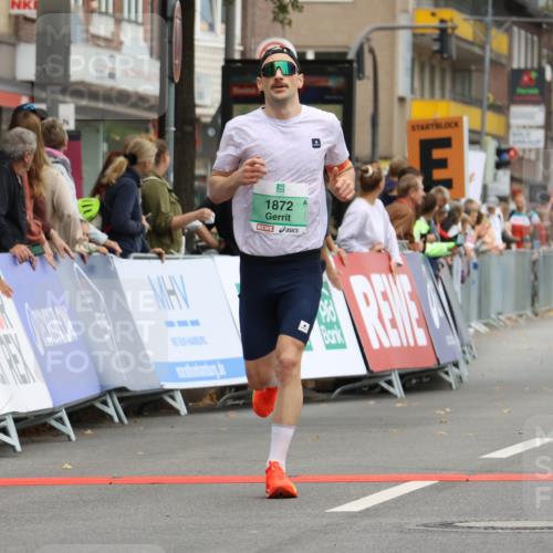21.09.2025 - PSD Bank Halbmarathon Strokosch-Dieckow http://msf.ph/oto/8942027 21.09.2025 11:28:04 Ziel 1018, 1872, 1927, 2266 meine-sportfotos.de