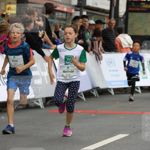 21.09.2025 - PSD Bank Halbmarathon Strokosch-Dieckow http://msf.ph/oto/8942083 21.09.2025 10:28:57 Ziel 109, 134, 142, 155, 167, 168, 193, 194, 196, 212, 255, 258, 267, 294, 337, 338, 412, 415, 452 meine-sportfotos.de