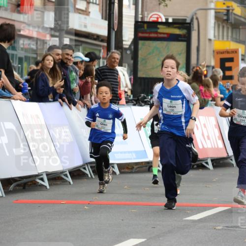 21.09.2025 - PSD Bank Halbmarathon Strokosch-Dieckow http://msf.ph/oto/8942085 21.09.2025 10:28:58 Ziel 109, 134, 142, 155, 167, 168, 193, 194, 196, 212, 258, 267, 294, 337, 338, 412, 443, 452 meine-sportfotos.de