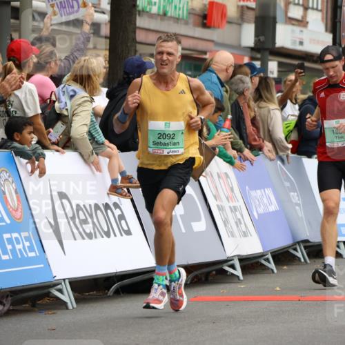 21.09.2025 - PSD Bank Halbmarathon Strokosch-Dieckow http://msf.ph/oto/8942094 21.09.2025 11:28:49 Ziel 1427, 1456, 1889, 1907, 1909, 1978, 2092, 4029 meine-sportfotos.de