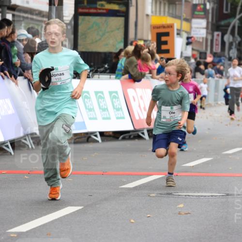21.09.2025 - PSD Bank Halbmarathon Strokosch-Dieckow http://msf.ph/oto/8942102 21.09.2025 10:29:00 Ziel 134, 142, 155, 167, 168, 193, 194, 196, 212, 258, 267, 294, 337, 338, 412, 443, 452 meine-sportfotos.de