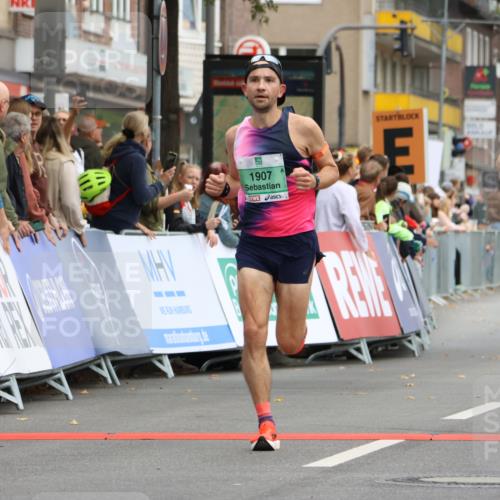 21.09.2025 - PSD Bank Halbmarathon Strokosch-Dieckow http://msf.ph/oto/8942103 21.09.2025 11:28:53 Ziel 1427, 1456, 1889, 1907, 1909, 1920, 2092 meine-sportfotos.de