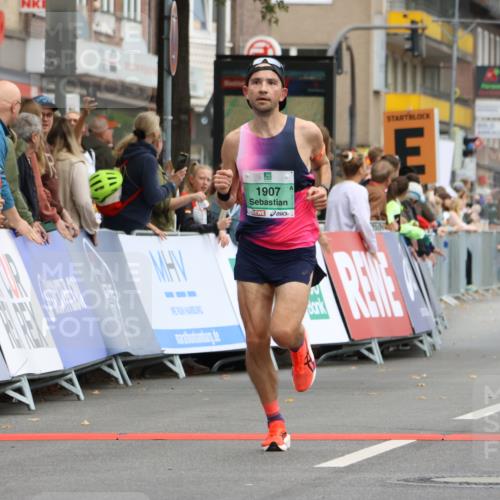 21.09.2025 - PSD Bank Halbmarathon Strokosch-Dieckow http://msf.ph/oto/8942105 21.09.2025 11:28:53 Ziel 1427, 1456, 1889, 1907, 1909, 1920, 2092 meine-sportfotos.de