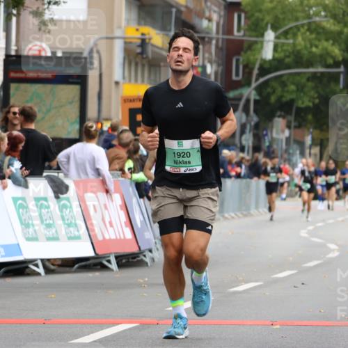 21.09.2025 - PSD Bank Halbmarathon Strokosch-Dieckow http://msf.ph/oto/8942122 21.09.2025 11:28:59 Ziel 1427, 1482, 1889, 1907, 1920, 2092 meine-sportfotos.de