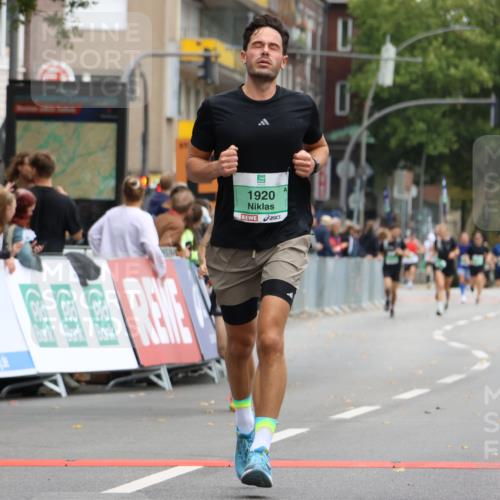 21.09.2025 - PSD Bank Halbmarathon Strokosch-Dieckow http://msf.ph/oto/8942125 21.09.2025 11:29:00 Ziel 1427, 1482, 1889, 1907, 1920 meine-sportfotos.de