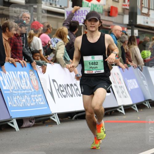 21.09.2025 - PSD Bank Halbmarathon Strokosch-Dieckow http://msf.ph/oto/8942129 21.09.2025 11:29:04 Ziel 1427, 1482, 1920 meine-sportfotos.de