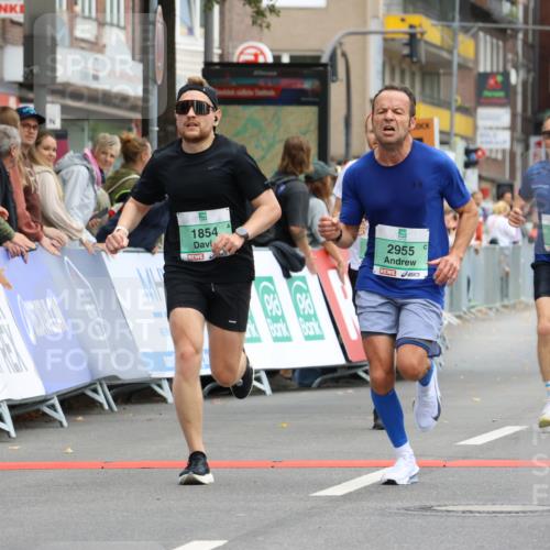 21.09.2025 - PSD Bank Halbmarathon Strokosch-Dieckow http://msf.ph/oto/8942163 21.09.2025 11:29:22 Ziel 1437, 1472, 1525, 1773, 1854, 2955, 3898 meine-sportfotos.de