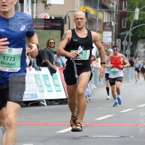 21.09.2025 - PSD Bank Halbmarathon Strokosch-Dieckow http://msf.ph/oto/8942194 21.09.2025 11:29:26 Ziel 1314, 1408, 1437, 1472, 1525, 1773, 1854, 2955, 3898 meine-sportfotos.de