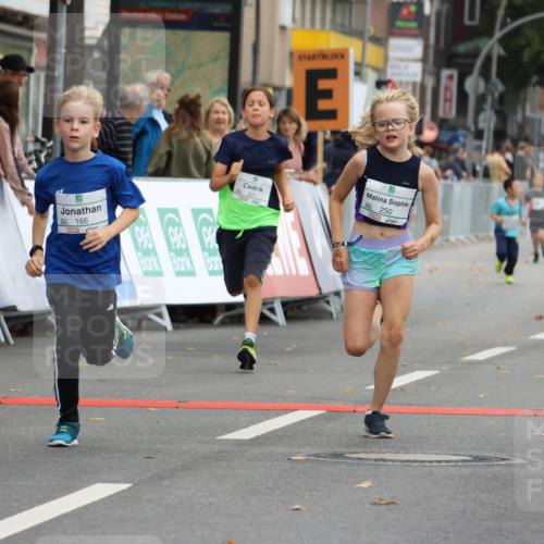 21.09.2025 - PSD Bank Halbmarathon Strokosch-Dieckow http://msf.ph/oto/8942213 21.09.2025 10:29:24 Ziel 166, 233, 250, 261, 301, 345, 381, 406, 434 meine-sportfotos.de
