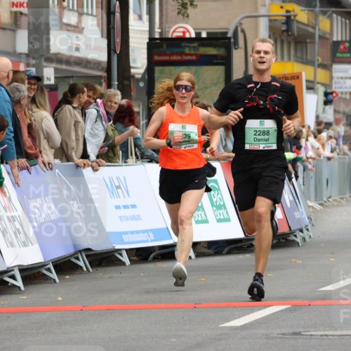 21.09.2025 - PSD Bank Halbmarathon Strokosch-Dieckow http://msf.ph/oto/8942236 21.09.2025 11:29:51 Ziel 1325, 1407, 1939, 2288 meine-sportfotos.de