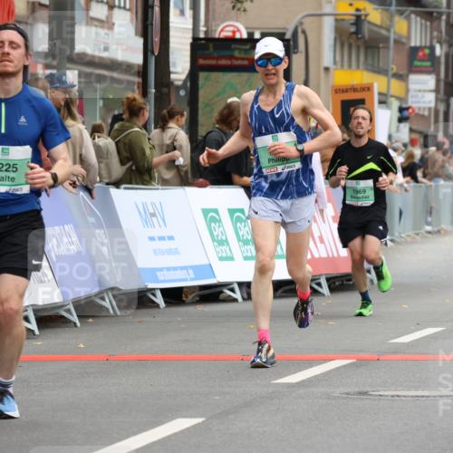 21.09.2025 - PSD Bank Halbmarathon Strokosch-Dieckow http://msf.ph/oto/8942282 21.09.2025 11:30:13 Ziel 1225, 1878, 1969 meine-sportfotos.de