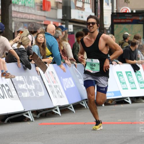 21.09.2025 - PSD Bank Halbmarathon Strokosch-Dieckow http://msf.ph/oto/8942430 21.09.2025 11:31:08 Ziel 1169, 1721, 1858, 1893, 1925 meine-sportfotos.de