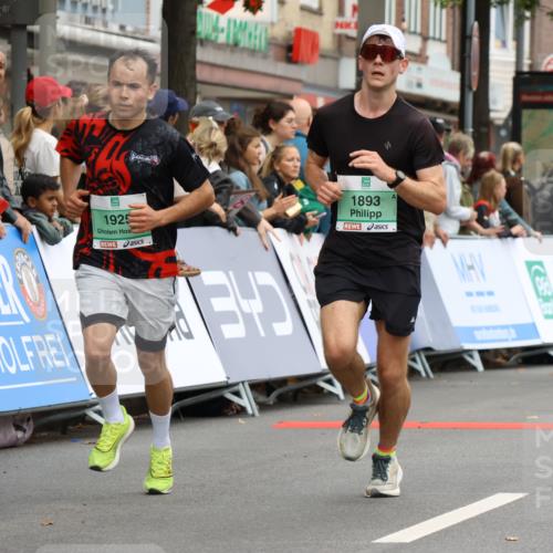 21.09.2025 - PSD Bank Halbmarathon Strokosch-Dieckow http://msf.ph/oto/8942452 21.09.2025 11:31:16 Ziel 1858, 1893, 1925 meine-sportfotos.de