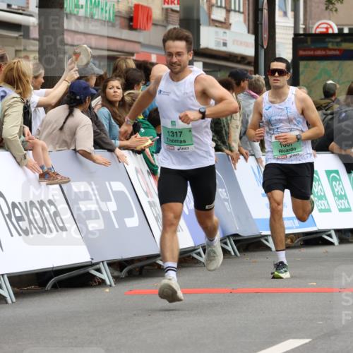 21.09.2025 - PSD Bank Halbmarathon Strokosch-Dieckow http://msf.ph/oto/8942481 21.09.2025 11:31:35 Ziel 1317, 1607, 2061, 2076, 2243 meine-sportfotos.de