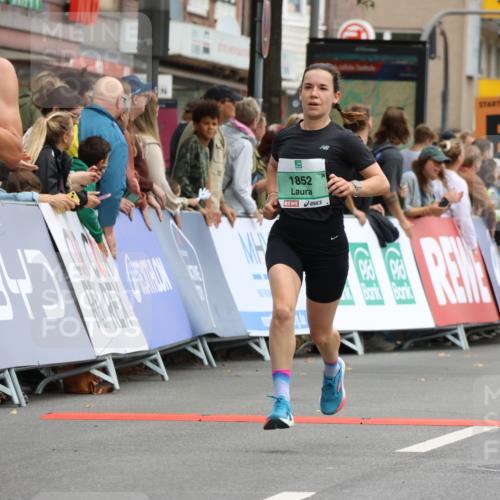 21.09.2025 - PSD Bank Halbmarathon Strokosch-Dieckow http://msf.ph/oto/8942543 21.09.2025 11:31:52 Ziel 1052, 1167, 1174, 1326, 1852, 1888, 1890, 1972, 1991, 2025, 2044, 2109 meine-sportfotos.de