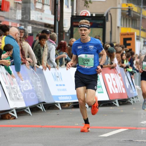 21.09.2025 - PSD Bank Halbmarathon Strokosch-Dieckow http://msf.ph/oto/8942552 21.09.2025 11:31:55 Ziel 1052, 1167, 1326, 1852, 1888, 1890, 2025, 2109 meine-sportfotos.de