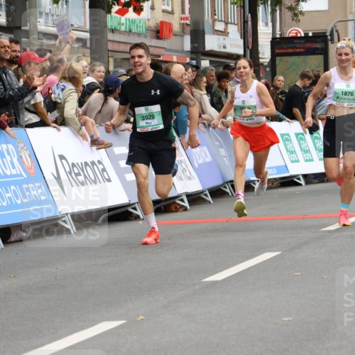 21.09.2025 - PSD Bank Halbmarathon Strokosch-Dieckow http://msf.ph/oto/8942592 21.09.2025 11:32:28 Ziel 1251, 1876, 1900, 2028, 3929 meine-sportfotos.de