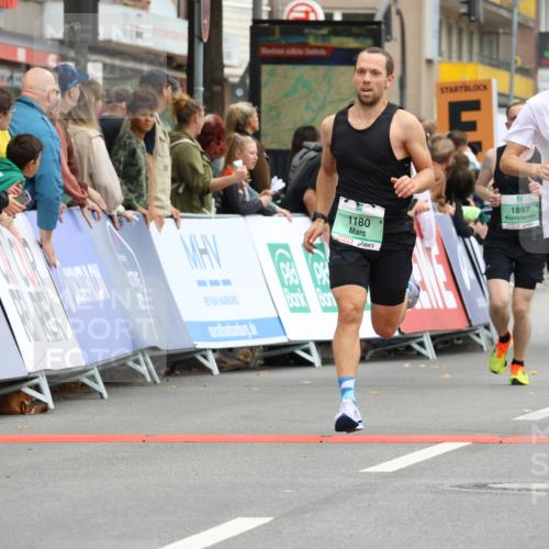 21.09.2025 - PSD Bank Halbmarathon Strokosch-Dieckow http://msf.ph/oto/8942649 21.09.2025 11:33:03 Ziel 1180, 1344, 1805, 1869, 1883, 1891, 1897, 1935, 1961 meine-sportfotos.de