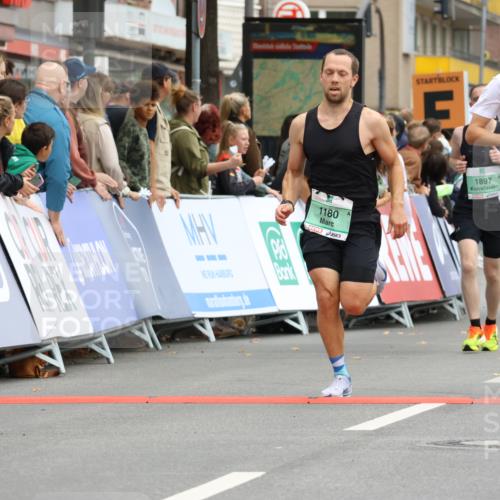21.09.2025 - PSD Bank Halbmarathon Strokosch-Dieckow http://msf.ph/oto/8942651 21.09.2025 11:33:03 Ziel 1180, 1344, 1805, 1869, 1883, 1891, 1897, 1935, 1961 meine-sportfotos.de