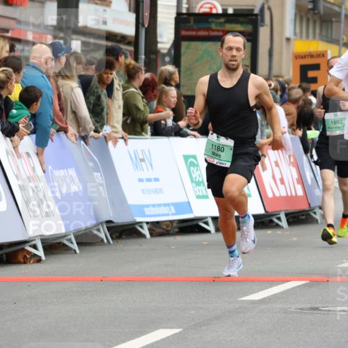 21.09.2025 - PSD Bank Halbmarathon Strokosch-Dieckow http://msf.ph/oto/8942653 21.09.2025 11:33:03 Ziel 1180, 1344, 1805, 1869, 1883, 1891, 1897, 1935, 1961 meine-sportfotos.de