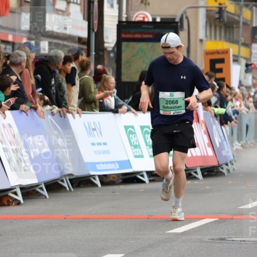 21.09.2025 - PSD Bank Halbmarathon Strokosch-Dieckow http://msf.ph/oto/8942771 21.09.2025 11:33:39 Ziel 1577, 1855, 1915, 1936, 1990, 2014, 2068 meine-sportfotos.de