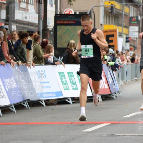 21.09.2025 - PSD Bank Halbmarathon Strokosch-Dieckow http://msf.ph/oto/8942795 21.09.2025 11:33:44 Ziel 1577, 1855, 1915, 1990, 2014, 2018, 2068 meine-sportfotos.de