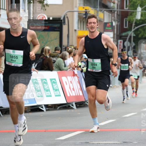 21.09.2025 - PSD Bank Halbmarathon Strokosch-Dieckow http://msf.ph/oto/8942803 21.09.2025 11:33:45 Ziel 1577, 1855, 1990, 2014, 2018, 2068, 3907 meine-sportfotos.de