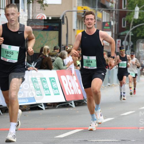 21.09.2025 - PSD Bank Halbmarathon Strokosch-Dieckow http://msf.ph/oto/8942805 21.09.2025 11:33:45 Ziel 1577, 1855, 1990, 2014, 2018, 2068, 3907 meine-sportfotos.de