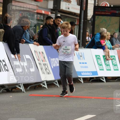 21.09.2025 - PSD Bank Halbmarathon Strokosch-Dieckow http://msf.ph/oto/8942839 21.09.2025 10:32:54 Ziel 156, 291, 386, 394, 410 meine-sportfotos.de