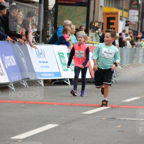 21.09.2025 - PSD Bank Halbmarathon Strokosch-Dieckow http://msf.ph/oto/8942841 21.09.2025 10:32:56 Ziel 156, 291, 295, 386, 410 meine-sportfotos.de