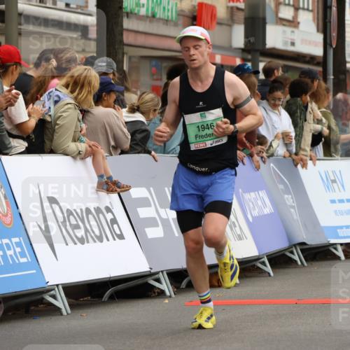 21.09.2025 - PSD Bank Halbmarathon Strokosch-Dieckow http://msf.ph/oto/8942844 21.09.2025 11:33:58 Ziel 1946, 1979, 2018, 2082, 3907 meine-sportfotos.de