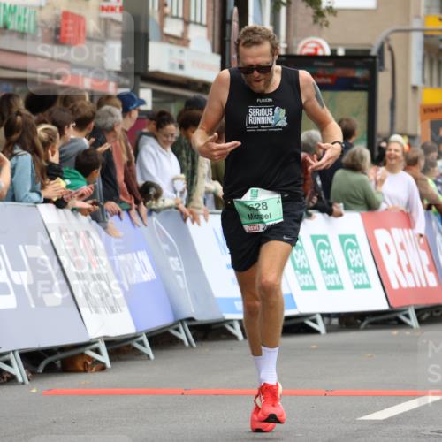 21.09.2025 - PSD Bank Halbmarathon Strokosch-Dieckow http://msf.ph/oto/8942871 21.09.2025 11:34:21 Ziel 1313, 1628, 1996, 2008 meine-sportfotos.de