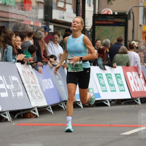 21.09.2025 - PSD Bank Halbmarathon Strokosch-Dieckow http://msf.ph/oto/8942873 21.09.2025 11:34:26 Ziel 1628, 1996, 2008 meine-sportfotos.de