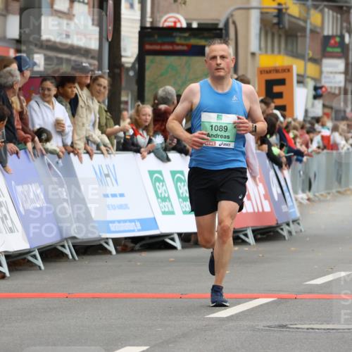 21.09.2025 - PSD Bank Halbmarathon Strokosch-Dieckow http://msf.ph/oto/8942909 21.09.2025 11:34:53 Ziel 1089, 1898, 2007 meine-sportfotos.de