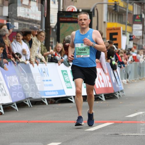21.09.2025 - PSD Bank Halbmarathon Strokosch-Dieckow http://msf.ph/oto/8942915 21.09.2025 11:34:53 Ziel 1089, 1898, 2007 meine-sportfotos.de