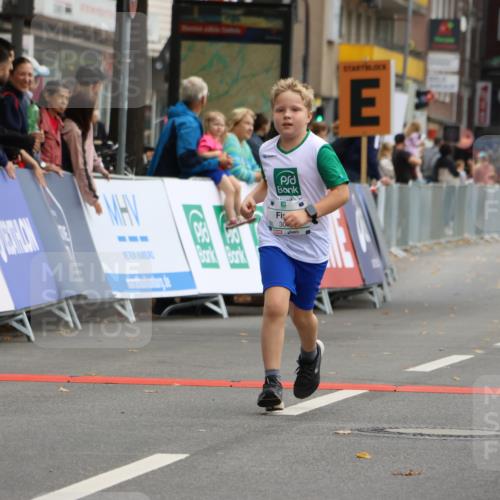 21.09.2025 - PSD Bank Halbmarathon Strokosch-Dieckow http://msf.ph/oto/8942918 21.09.2025 10:33:39 Ziel 308, 363 meine-sportfotos.de
