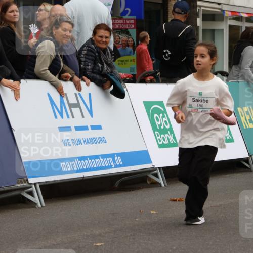 21.09.2025 - PSD Bank Halbmarathon Strokosch-Dieckow http://msf.ph/oto/8942948 21.09.2025 10:33:53 Ziel 185, 186 meine-sportfotos.de