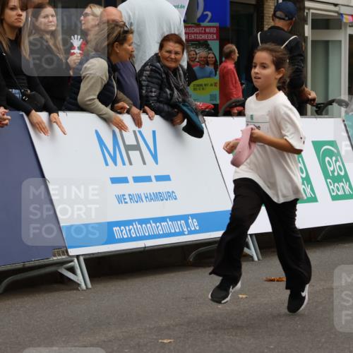 21.09.2025 - PSD Bank Halbmarathon Strokosch-Dieckow http://msf.ph/oto/8942952 21.09.2025 10:33:53 Ziel 185, 186 meine-sportfotos.de