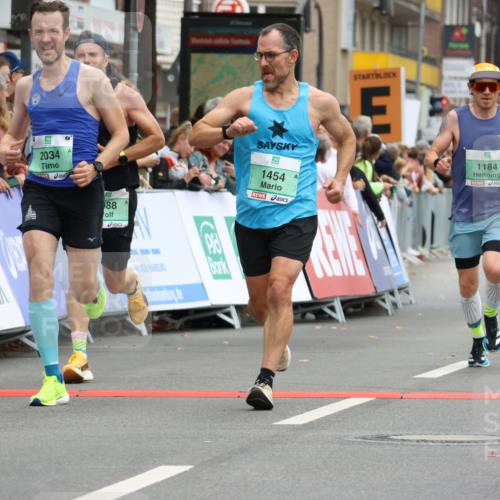 21.09.2025 - PSD Bank Halbmarathon Strokosch-Dieckow http://msf.ph/oto/8942961 21.09.2025 11:35:20 Ziel 1184, 1454, 1980, 1988, 2034 meine-sportfotos.de