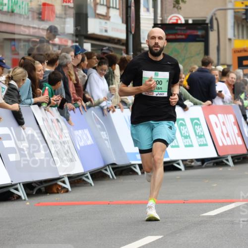 21.09.2025 - PSD Bank Halbmarathon Strokosch-Dieckow http://msf.ph/oto/8942984 21.09.2025 11:35:33 Ziel 1330, 1705, 2000, 2050 meine-sportfotos.de