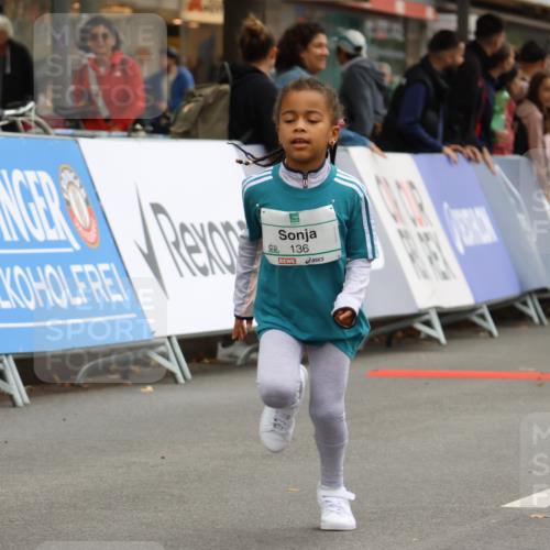 21.09.2025 - PSD Bank Halbmarathon Strokosch-Dieckow http://msf.ph/oto/8943068 21.09.2025 10:35:01 Ziel 136 meine-sportfotos.de
